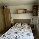 Sbvacances Entierement Equipe Et Confort Grand 2ch Avec Parentale Et 2 Sdb Dans 4 Etoiles Saint-Julien-en-Born