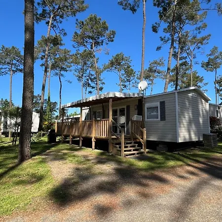 Campingplads Sbvacances Entierement Equipe Et Confort Grand 2ch Avec Parentale Et 2 Sdb Dans 4 Etoiles