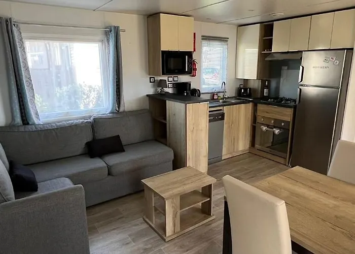 Sbvacances Entierement Equipe Et Confort Grand 2ch Avec Parentale Et 2 Sdb Dans 4 Etoiles Campingplads