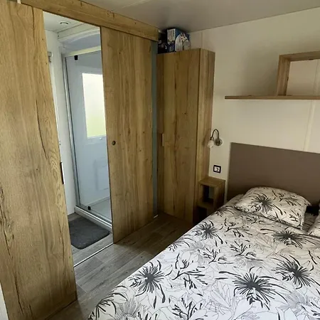 Sbvacances Entierement Equipe Et Tout Confort Grand 2Ch Avec Suite Parentale Et 2 Sdb Dans Camping 4 Etoiles Saint-Julien-en-Born